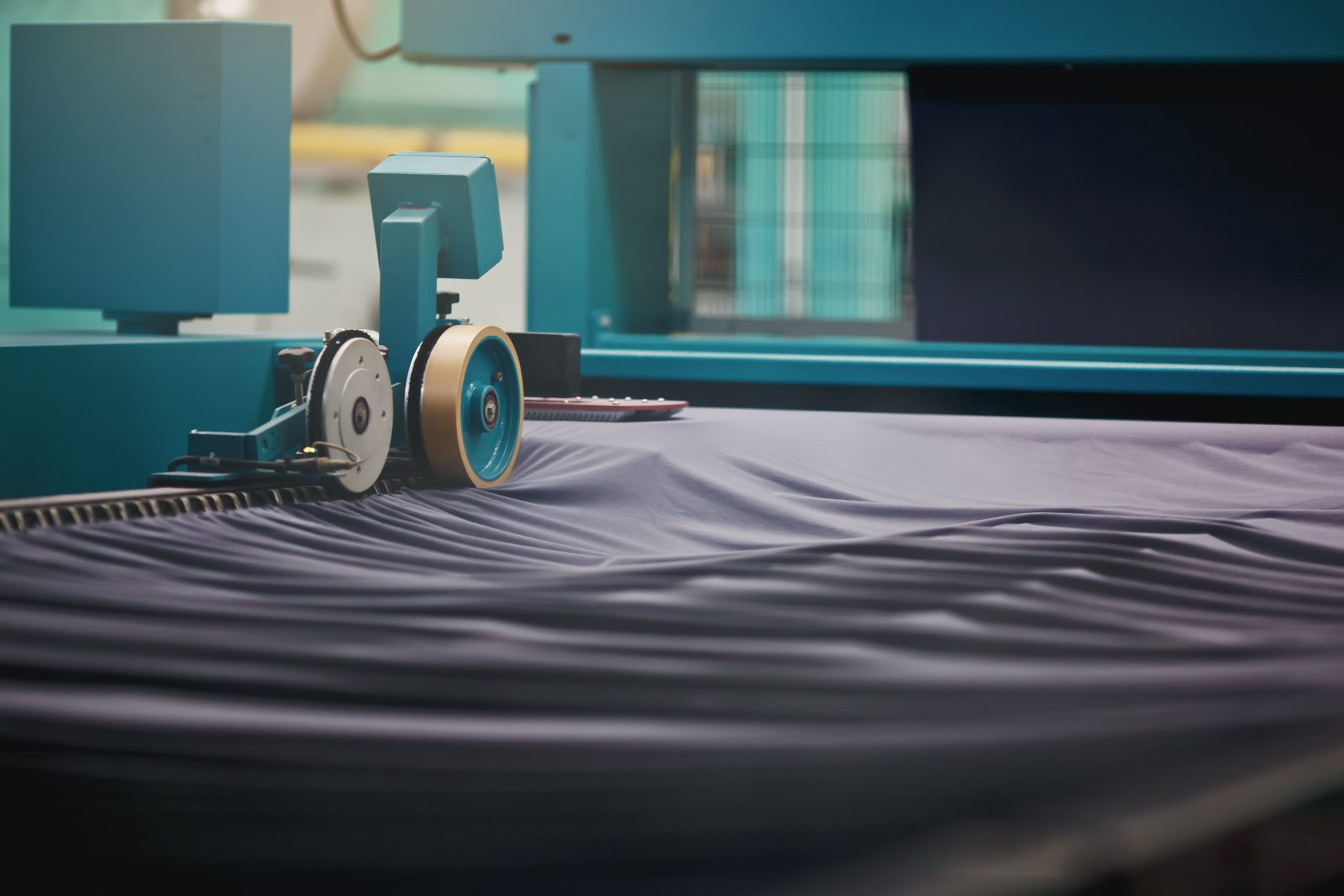 Fabric running through the stenter